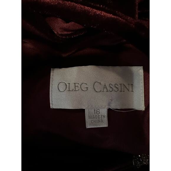 OLEG CASSINI Velvet Gown Sheath Dress Wine Embellished Keyhole Size18 Sleeveless - Picture 6 of 10